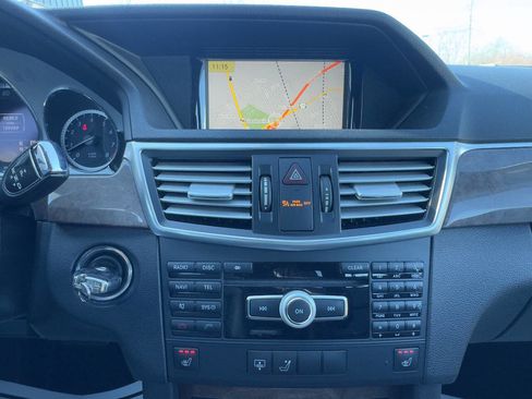 Used 2012 Mercedes-Benz E 350 4MATIC Sedan image 18