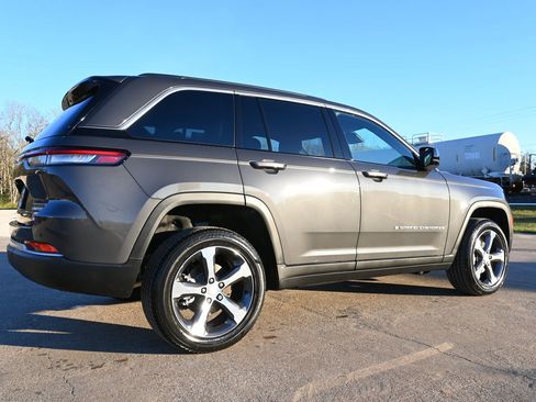 New 2026 Jeep Grand Cherokee Limited image 3