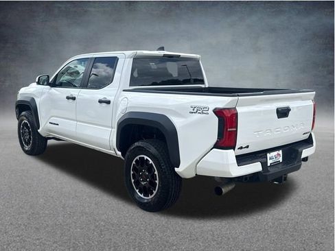 Used 2025 Toyota Tacoma TRD Off-Road AWD/4WD image 8