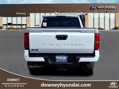 Used 2024 Toyota Tacoma TRD Off-Road image 5