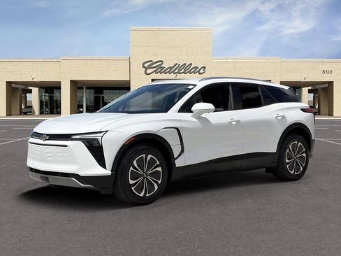 Used 2024 Chevrolet Blazer EV LT AWD/4WD image 33