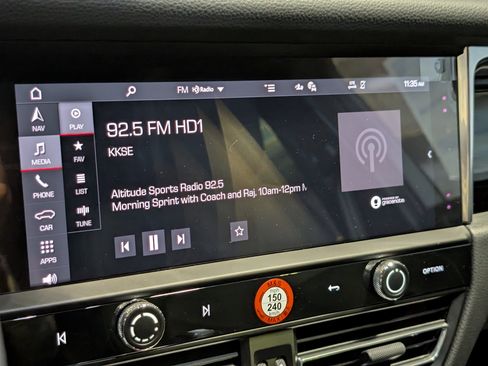 New 2026 Porsche Macan image 35