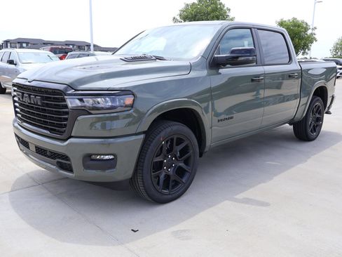 New 2026 RAM 1500 Laramie w/ Night Edition AWD/4WD image 11