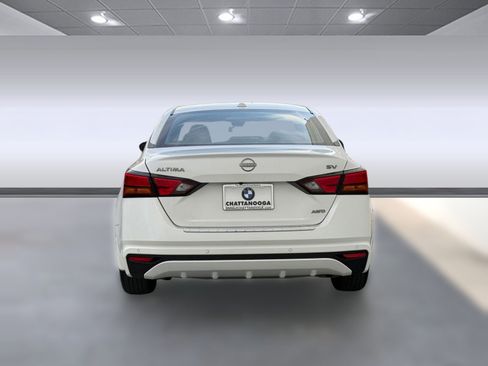 Used 2023 Nissan Altima 2.5 SV image 9