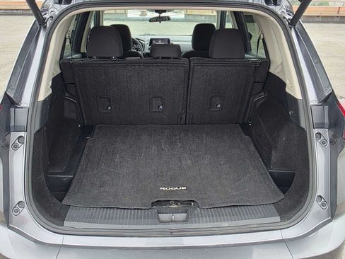 Used 2025 Nissan Rogue SV AWD/4WD image 13