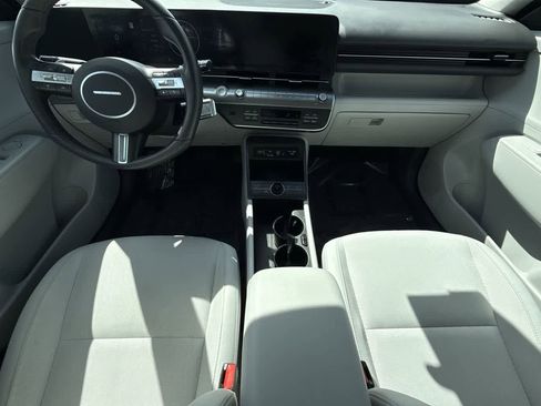 Used 2025 Hyundai Kona SEL AWD/4WD image 24
