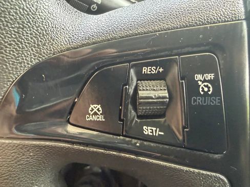 Used 2015 Chevrolet Equinox LS FWD image 13