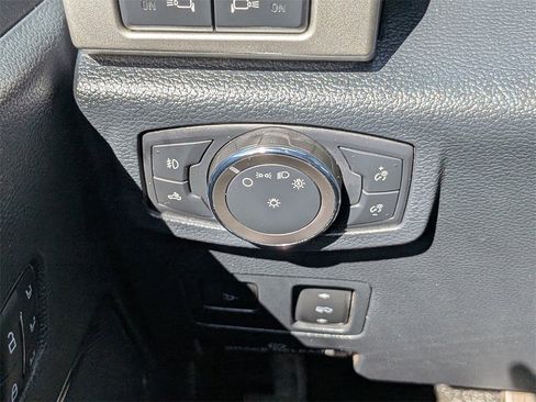 Used 2022 Ford F250 Lariat w/ Lariat Ultimate Package image 24