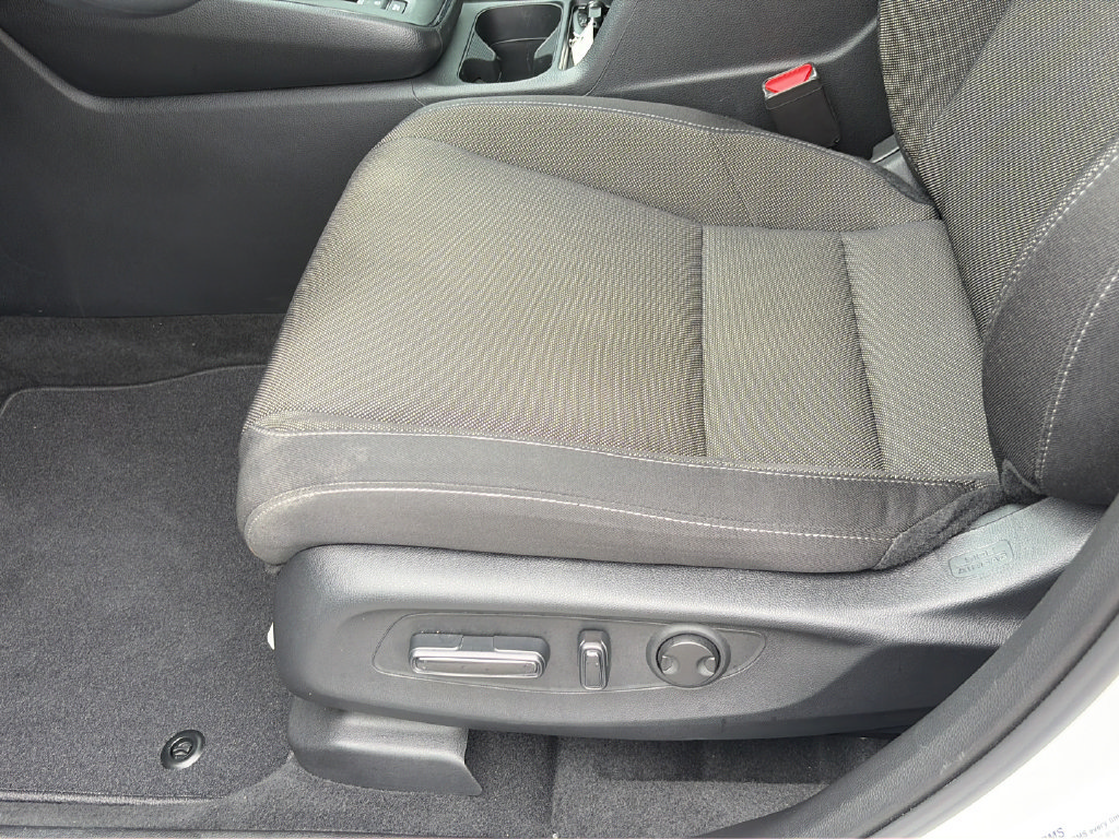 Used 2025 Honda CR-V EX image 16