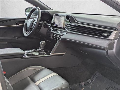Used 2025 Toyota Camry SE FWD image 25