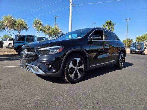 Used 2025 Mercedes-Benz GLA 250 image 2