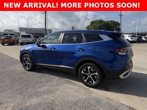 Used 2024 Kia Sportage EX image 5