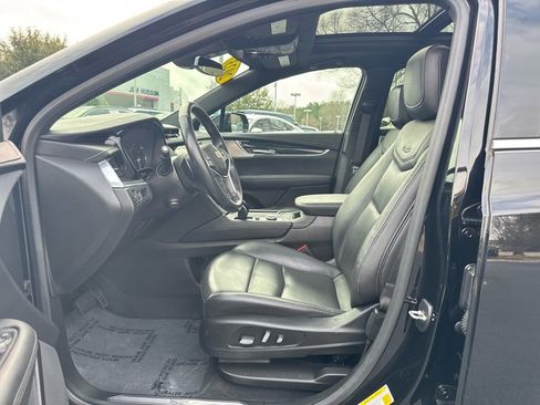 Used 2023 Cadillac XT5 Premium Luxury w/ LPO, Floor Liner Package image 25
