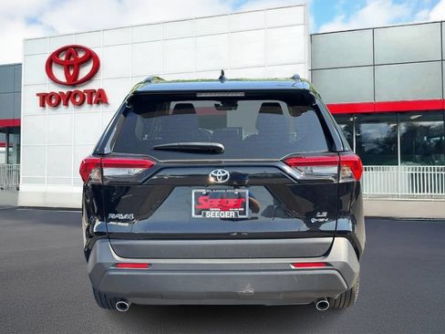 Certified 2025 Toyota RAV4 LE AWD/4WD image 5
