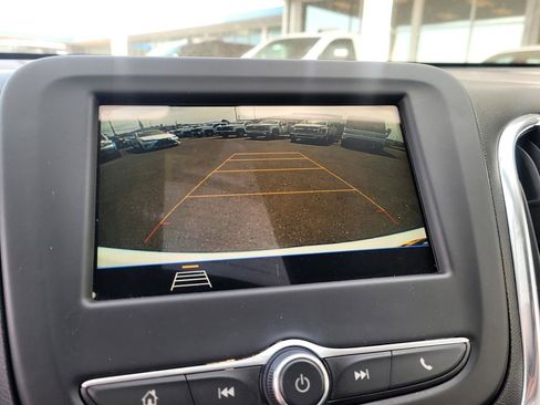Used 2019 Chevrolet Equinox LS FWD image 10