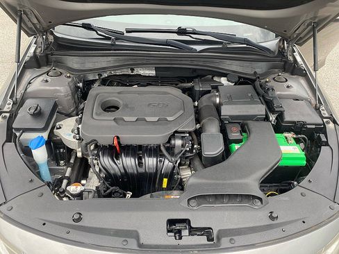 Used 2018 Kia Optima LX w/ 17" Alloy Wheels Package image 29