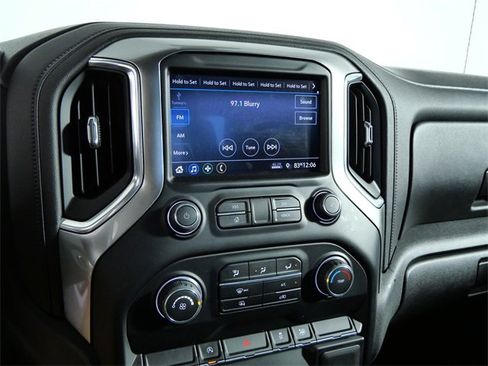 Used 2020 Chevrolet Silverado 1500 LT image 18