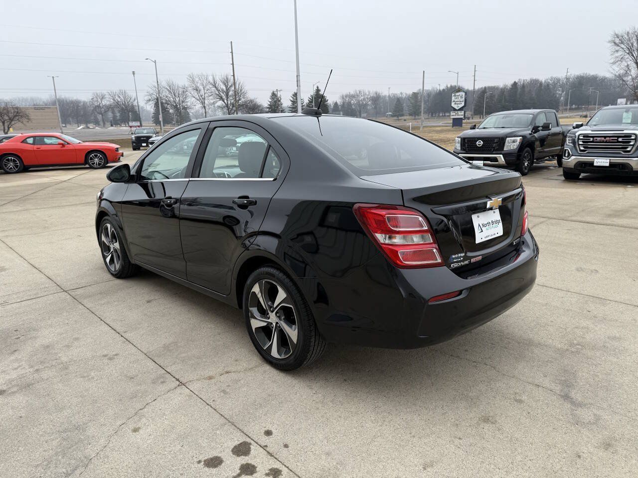 Used 2017 Chevrolet Sonic Premier FWD image 3