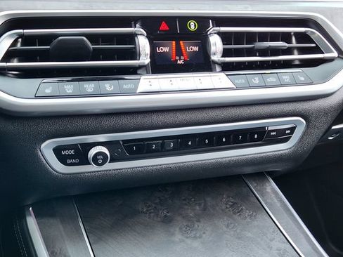 Used 2023 BMW X5 xDrive45e w/ Climate Comfort Package AWD/4WD image 20