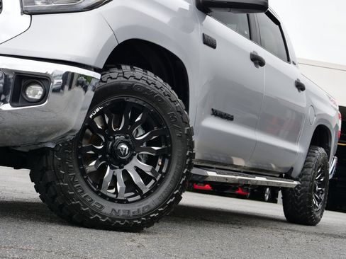 Used 2018 Toyota Tundra SR5 w/ TRD Off Road Package AWD/4WD image 7