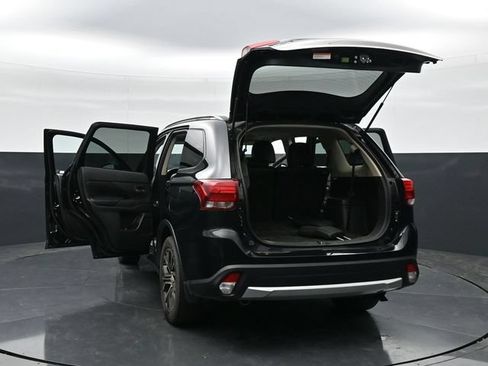 Used 2016 Mitsubishi Outlander AWD image 44