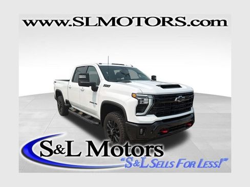 Used 2025 Chevrolet Silverado 2500 LTZ w/ Trail Boss Package AWD/4WD image 1