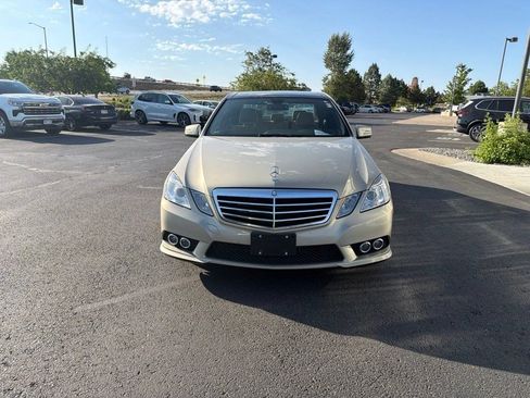 Used 2010 Mercedes-Benz E 550 4MATIC Sedan image 8