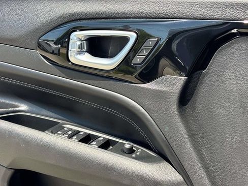 Used 2022 Jeep Compass High Altitude AWD/4WD image 19