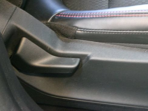 Used 2025 Ford Escape ST-Line AWD/4WD image 12