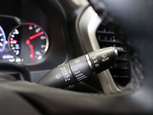 Used 2023 GMC Acadia SLT w/ Elevation Edition image 36