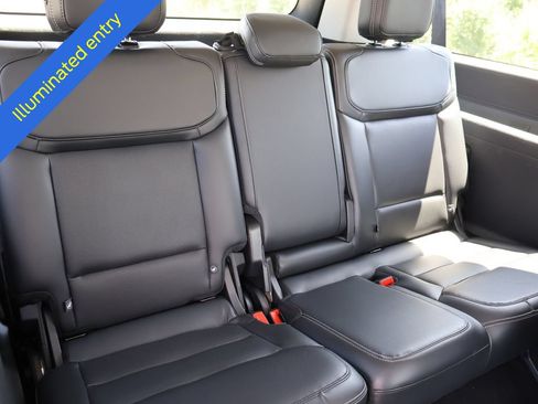 Certified 2025 Ford Expedition Max Platinum AWD/4WD image 14