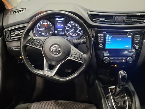 Used 2017 Nissan Rogue Sport SV w/ SV Premium Package image 22