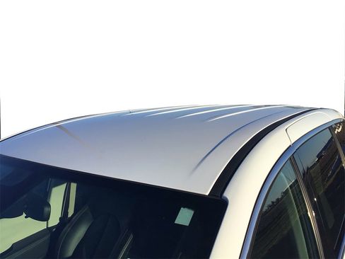 Used 2024 Chrysler Pacifica Touring-L image 12