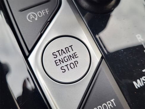 Used 2024 BMW X3 xDrive30i w/ Premium Package image 31