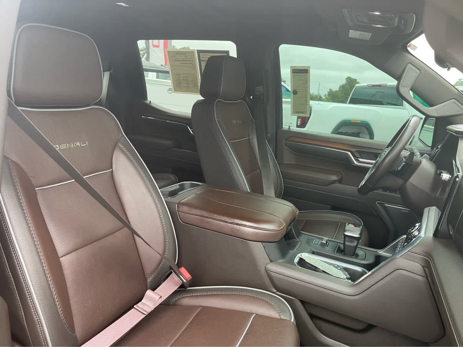 Used 2024 GMC Sierra 1500 Denali AWD/4WD image 26