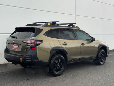 Used 2022 Subaru Outback Wilderness image 7