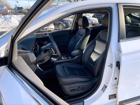 Used 2021 Hyundai Ioniq Limited image 10