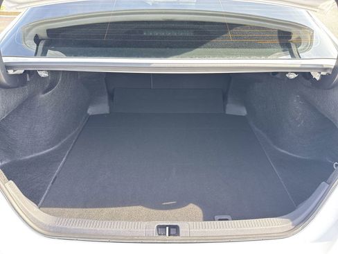 Used 2024 Toyota Camry SE image 31