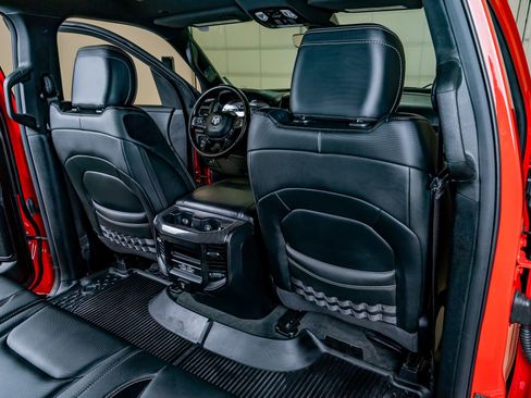 Used 2021 RAM 1500 Big Horn w/ Built-to-serve Edition image 32