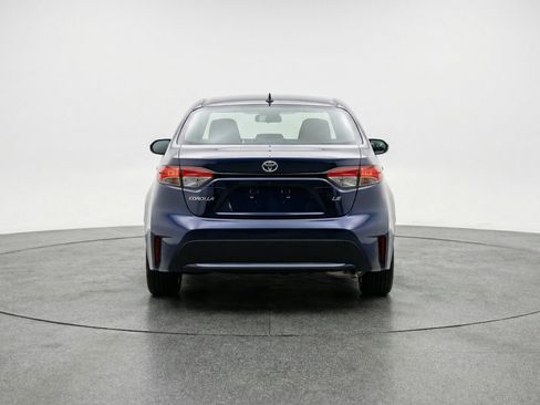 Used 2025 Toyota Corolla LE image 7