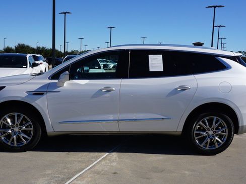 Used 2022 Buick Enclave Premium w/ Experience Buick Package image 6