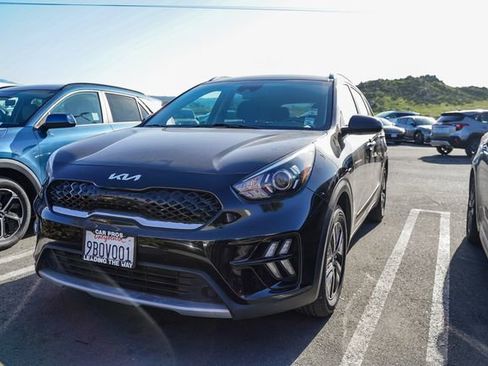 Used 2022 Kia Niro LXS w/ Digital Cluster Package image 5