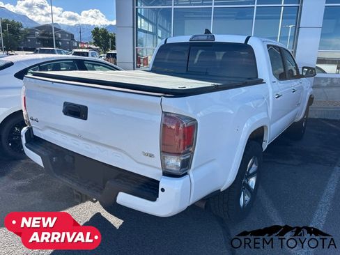 Used 2018 Toyota Tacoma Limited AWD/4WD image 19