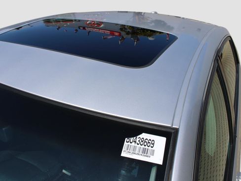 Used 2011 Toyota Avalon FWD image 11