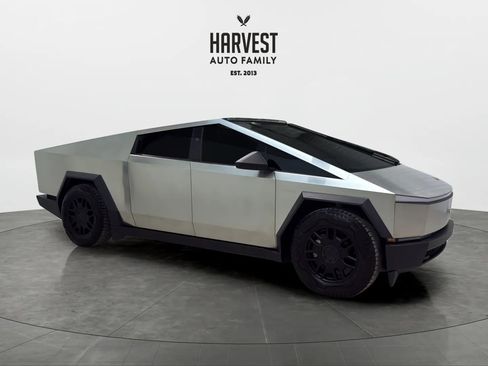 Used 2024 Tesla Cybertruck Cyberbeast AWD/4WD image 9