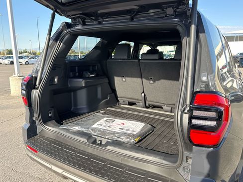 New 2026 Toyota 4Runner Limited AWD/4WD image 12