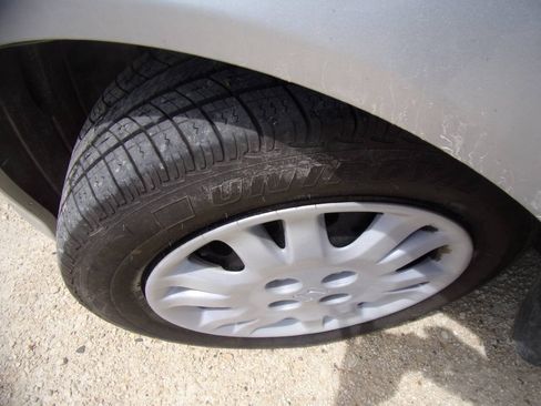 Used 2005 Honda Civic LX image 4