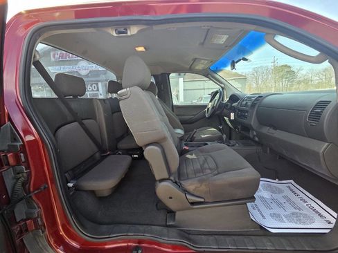 Used 2008 Nissan Frontier XE w/ XE Preferred Pkg image 16