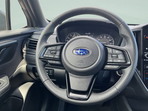 Used 2025 Subaru Forester Premium AWD/4WD image 26