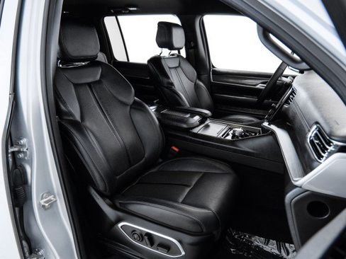 Used 2024 Jeep Wagoneer Series II image 34